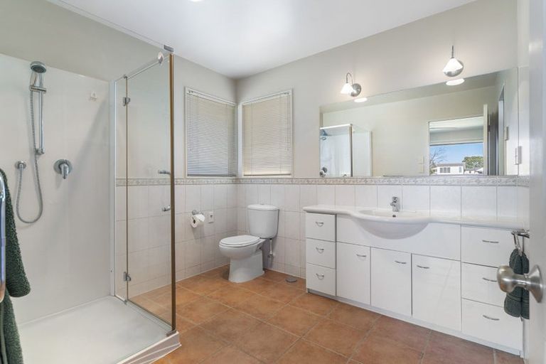 Photo of property in 301 Beach Road, Whangamata, 3620