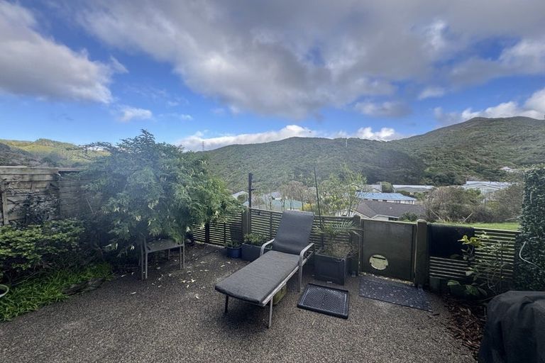 Photo of property in 38 Saddleback Grove, Karori, Wellington, 6012