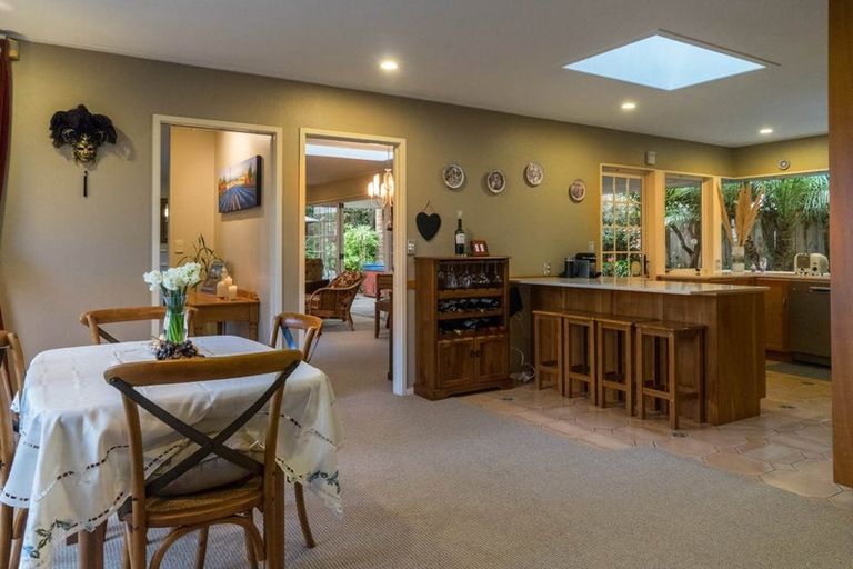 Photo of property in 2/88 Glamorgan Drive, Torbay, Auckland, 0630