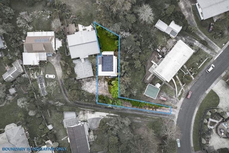 Photo of property in 22 Dawnhaven Drive, Te Atatu Peninsula, Auckland, 0610