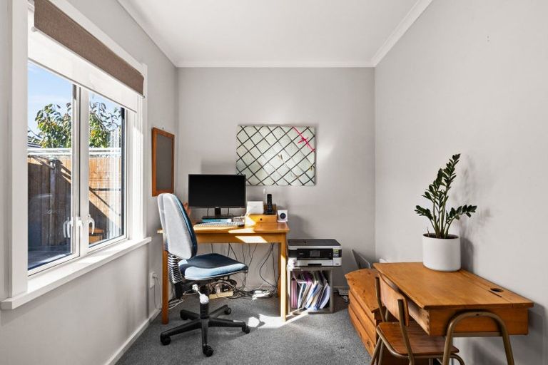 Photo of property in 6 Barcroft Street, Frimley, Hastings, 4120