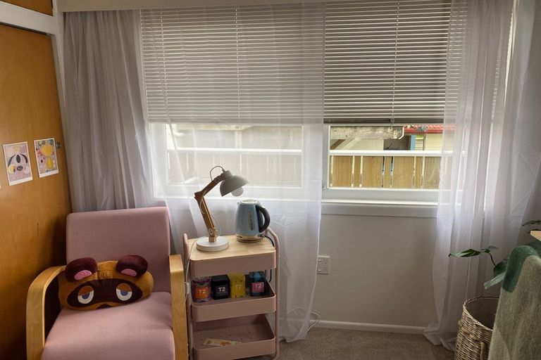 Photo of property in 31 Kaihuia Street, Northland, Wellington, 6012