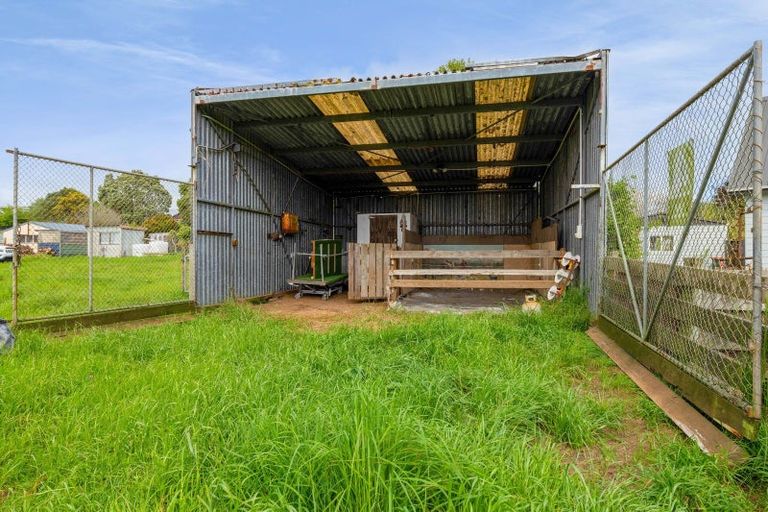 Photo of property in 275 Henwood Road, Paraite, New Plymouth, 4372