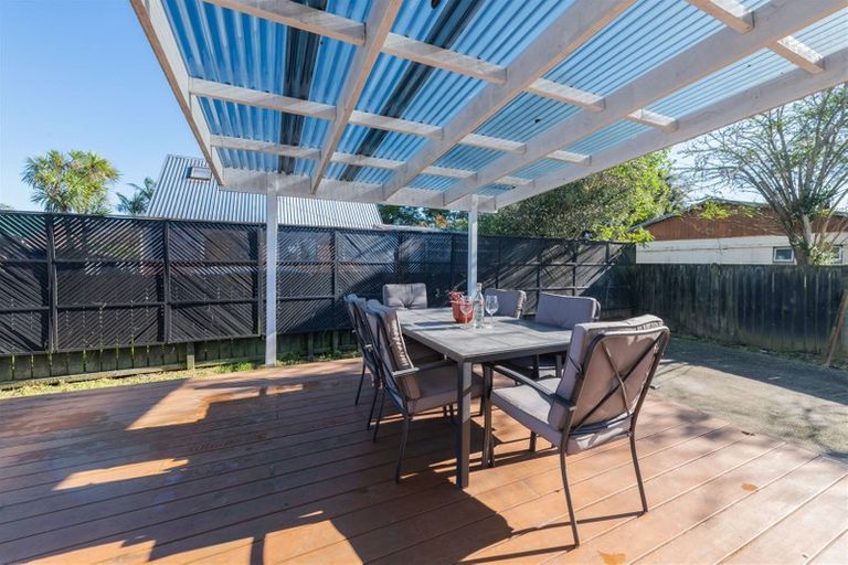 Photo of property in 13 Forest Hill Road, Henderson, Auckland, 0612