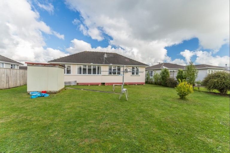 Photo of property in 35 Middlesex Street, Levin, 5510
