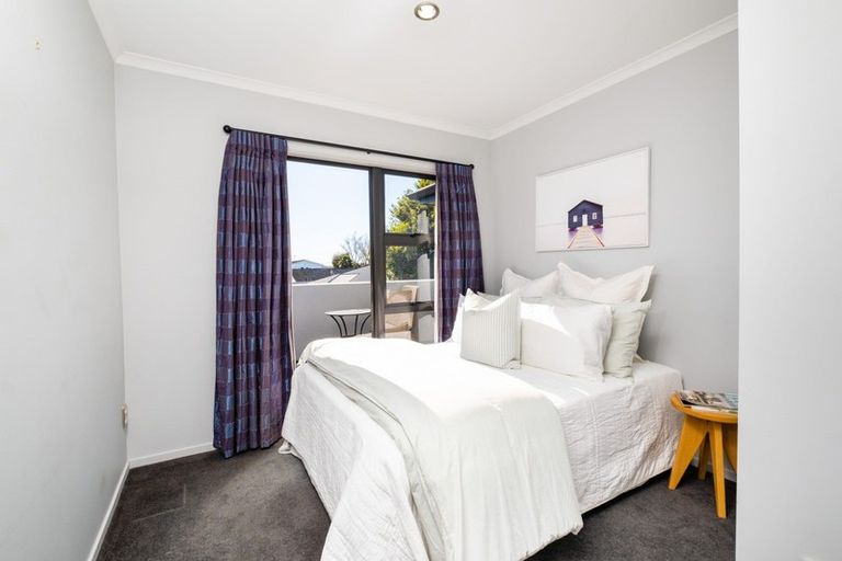 Photo of property in 23a Avondale Road, Taradale, Napier, 4112