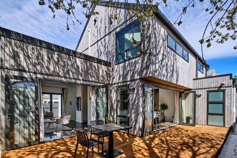 Photo of property in 17a Trinity Avenue, Epuni, Lower Hutt, 5011