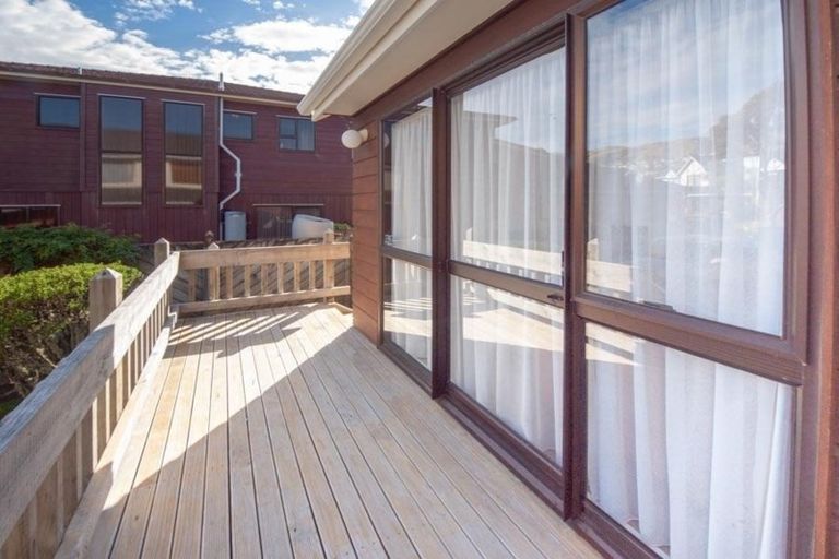 Photo of property in 36 Burbank Crescent, Churton Park, Wellington, 6037