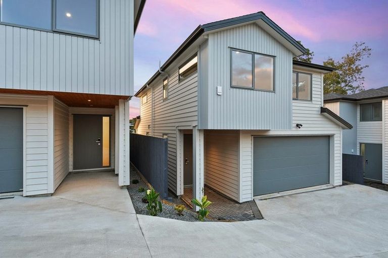 Photo of property in 144b Oaktree Avenue, Browns Bay, Auckland, 0630