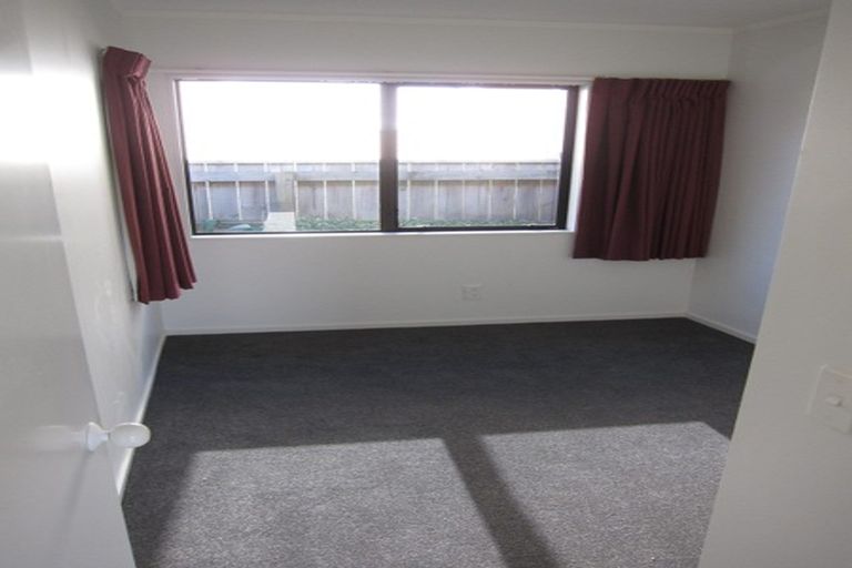 Photo of property in 27f1 Bould Street, Johnsonville, Wellington, 6037