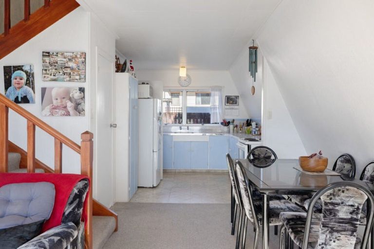 Photo of property in 2/215 Fifteenth Avenue, Tauranga South, Tauranga, 3112