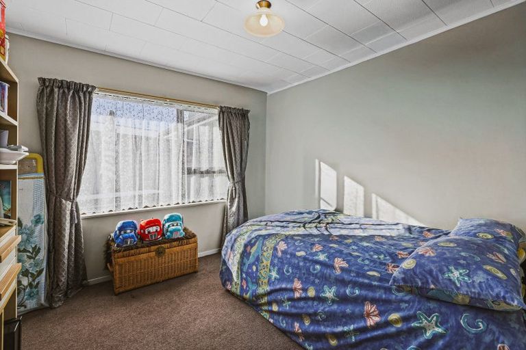 Photo of property in 8a Clarence Cox Crescent, Pirimai, Napier, 4112