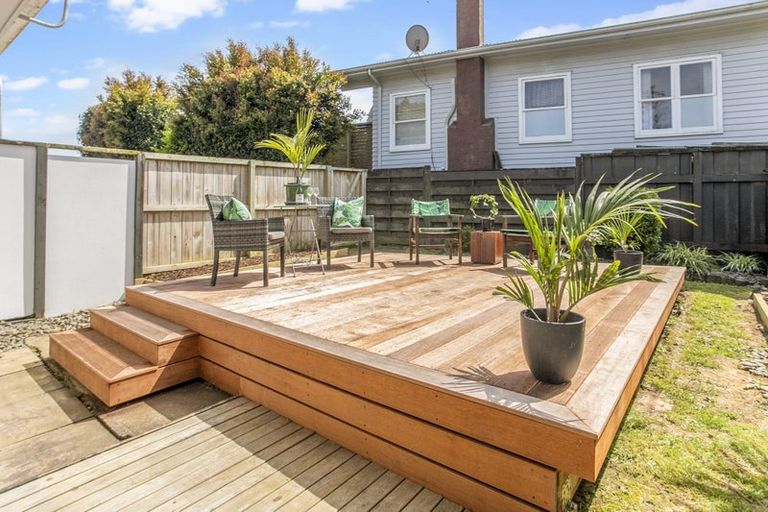 Photo of property in 1/21 Wanaka Place, Pakuranga Heights, Auckland, 2010