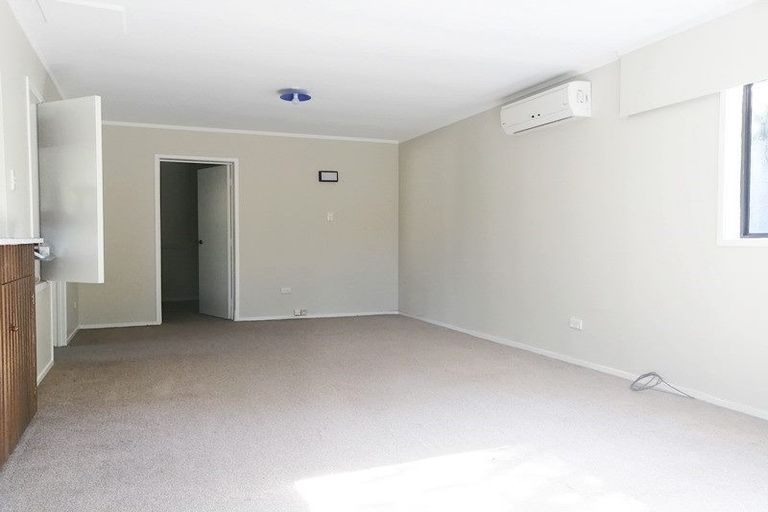 Photo of property in 118b Rosier Road, Glen Eden, Auckland, 0602