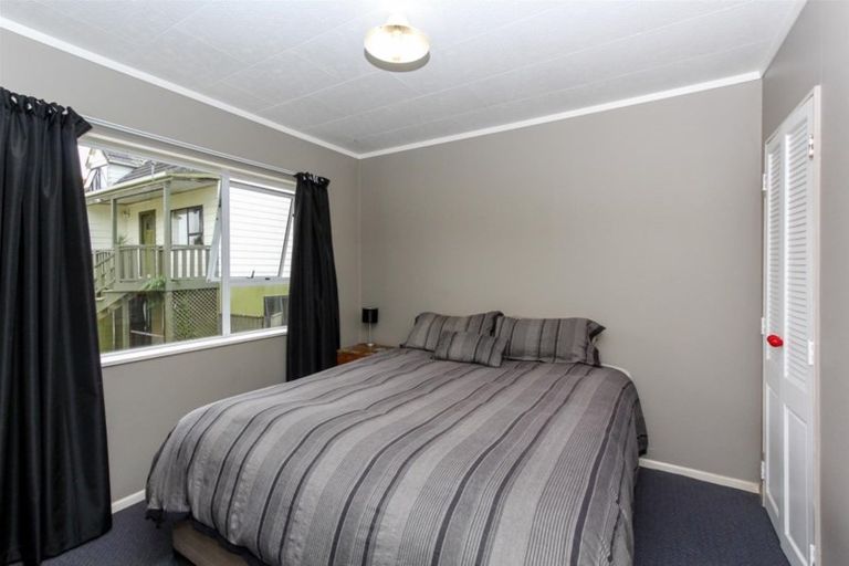 Photo of property in 1263 Egmont Road, Egmont Village, New Plymouth, 4372