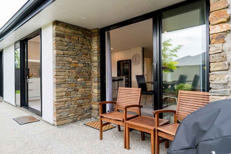 Photo of property in 18 Caledonia Drive, Mosgiel, 9024