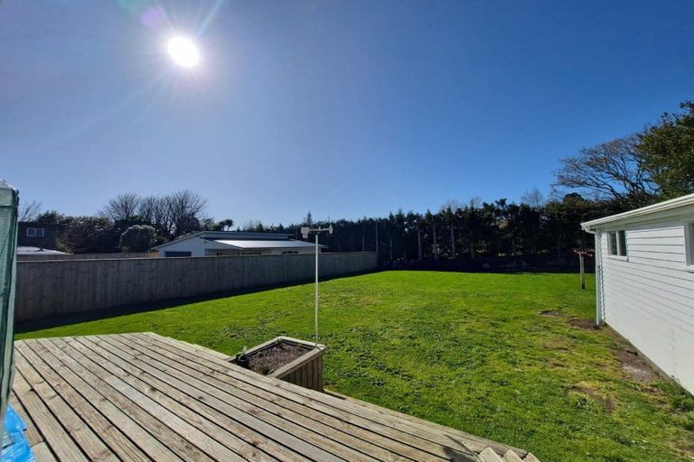 Photo of property in 9 Pukatea Street, Inglewood, 4330