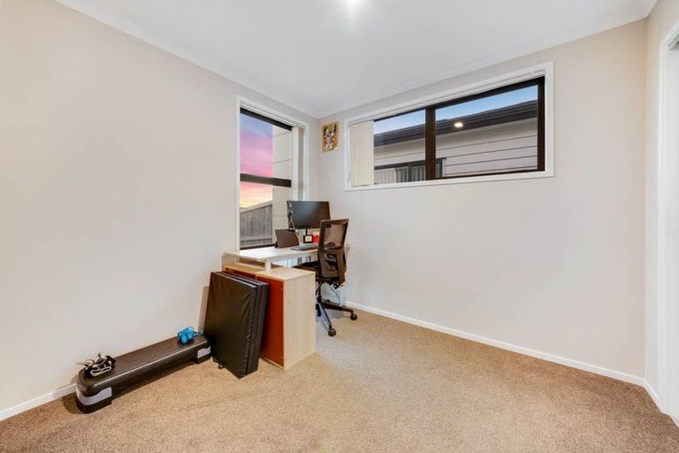 Photo of property in 30 Opoka Street, Takanini, 2110