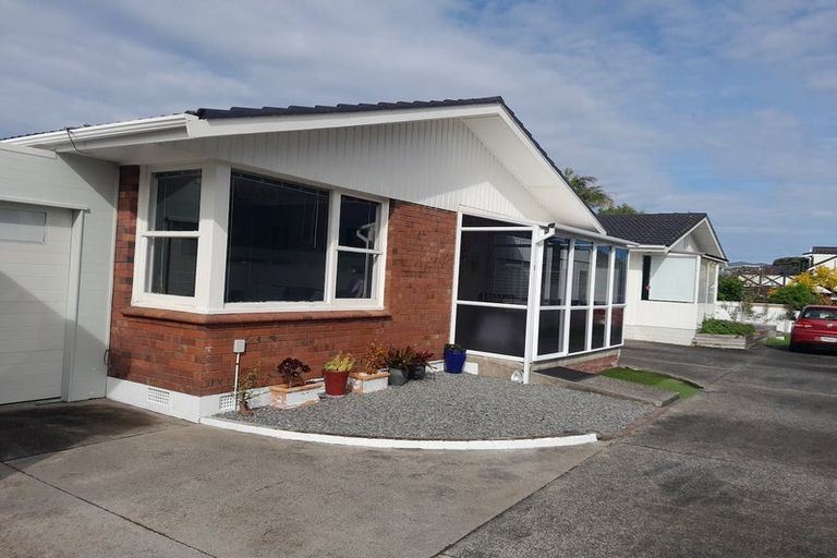 Photo of property in 2/228 Hibiscus Coast Highway, Orewa, 0931