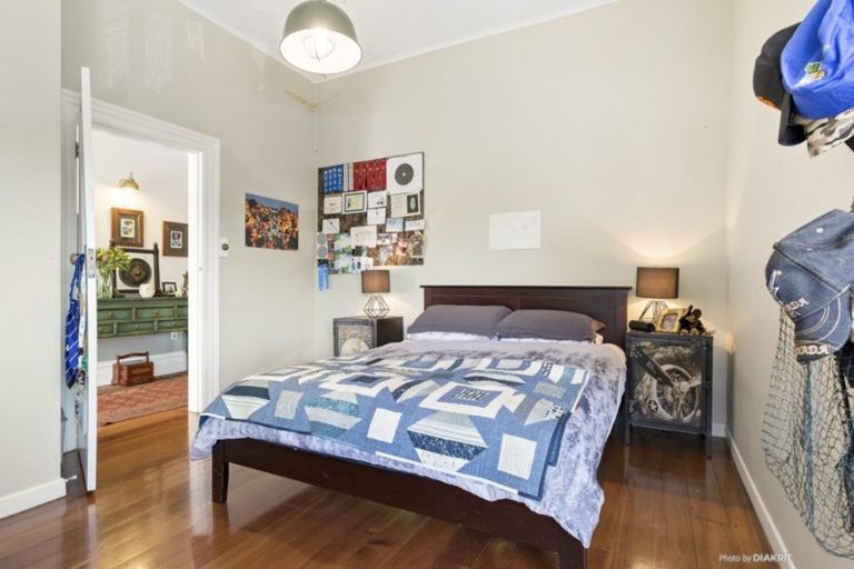 Photo of property in 64 Burgess Road, Johnsonville, Wellington, 6037