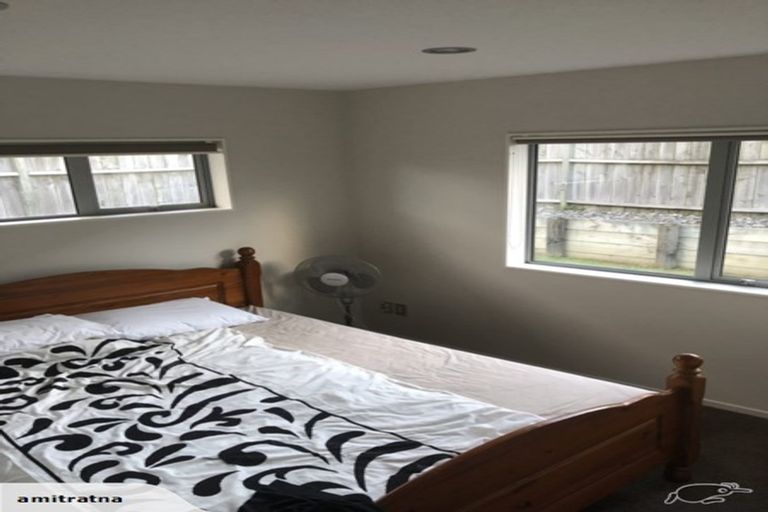 Photo of property in 76 Keri Vista Rise, Papakura, 2110