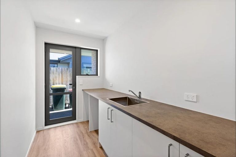 Photo of property in 33 Lowes Road, Rolleston, 7614