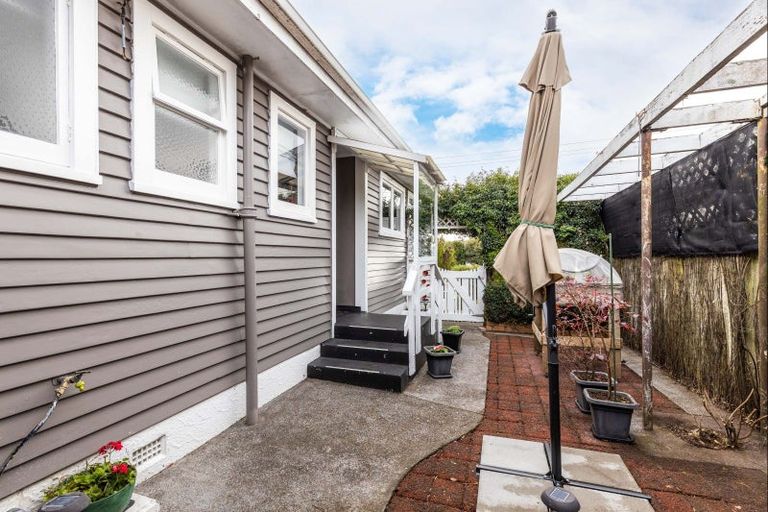 Photo of property in 123 Ngamotu Road, Spotswood, New Plymouth, 4310