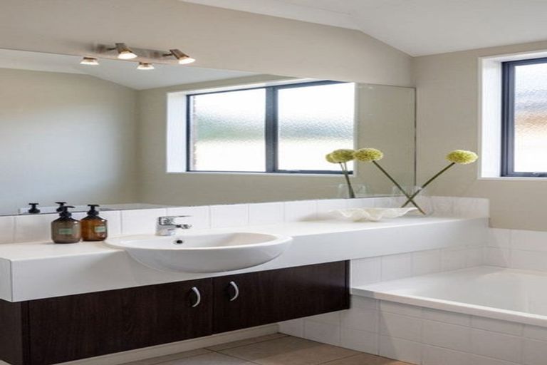 Photo of property in 18 Saffron Street, Cambridge, 3434