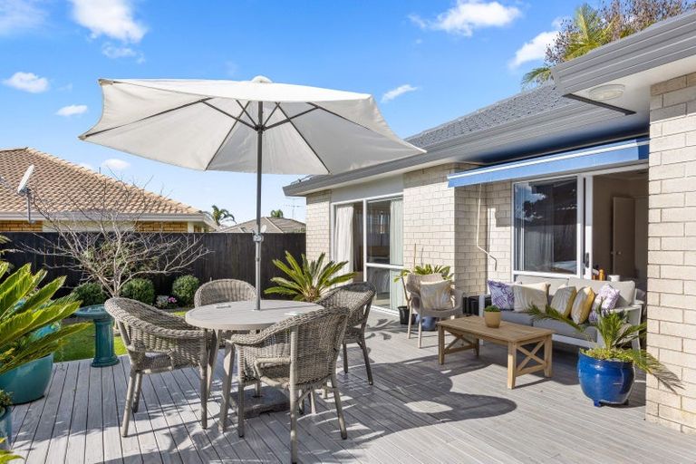 Photo of property in 3b Mcgowan Place, Orewa, 0931