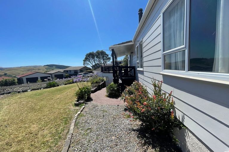 Photo of property in 146 Mark Avenue, Grenada Village, Wellington, 6037