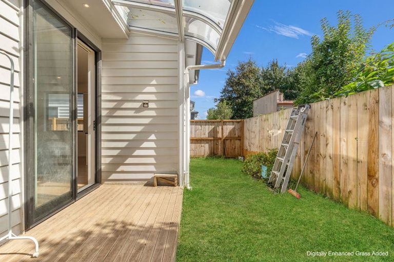 Photo of property in 103c Lynwood Road, New Lynn, Auckland, 0600
