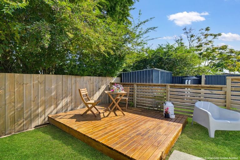 Photo of property in 5 Hetherington Road, Ranui, Auckland, 0612
