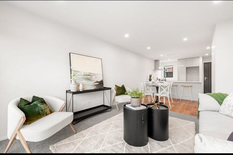 Photo of property in 22c Palmer Crescent, Silverstream, Upper Hutt, 5019