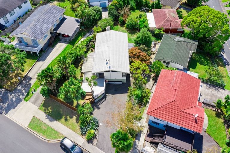 Photo of property in 64 Tamahere Drive, Glenfield, Auckland, 0629