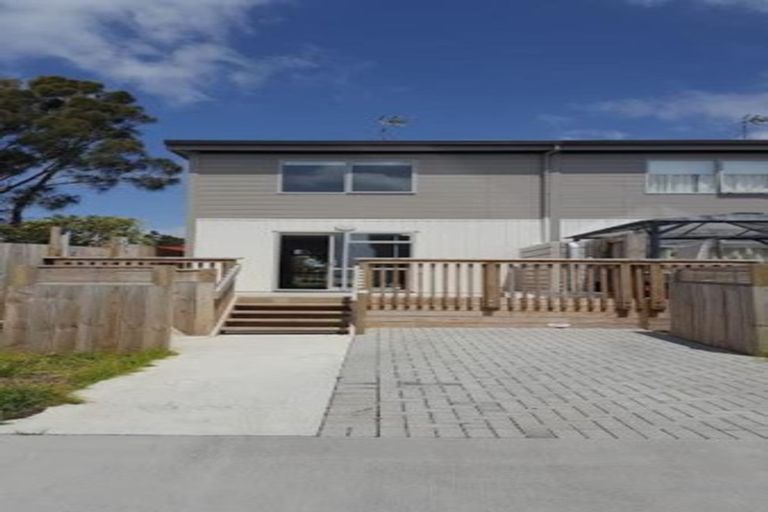 Photo of property in 10 Kanorau Place, Mangere, Auckland, 2022