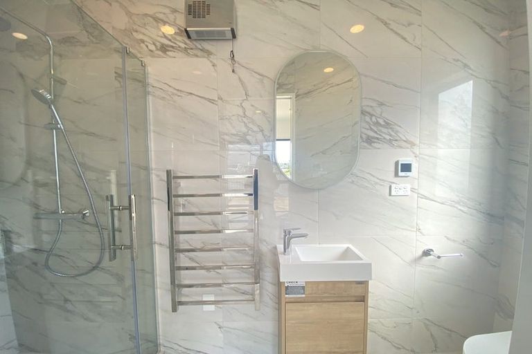 Photo of property in 1 Green Bamboo Road, Hobsonville, Auckland, 0616