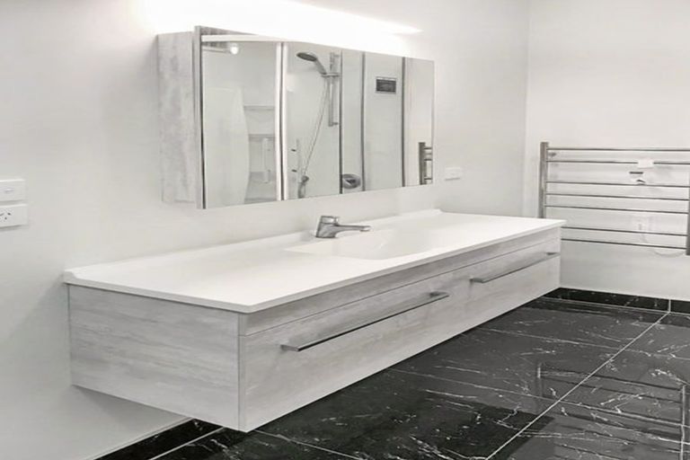 Photo of property in 2 Telford Terrace, Oriental Bay, Wellington, 6011