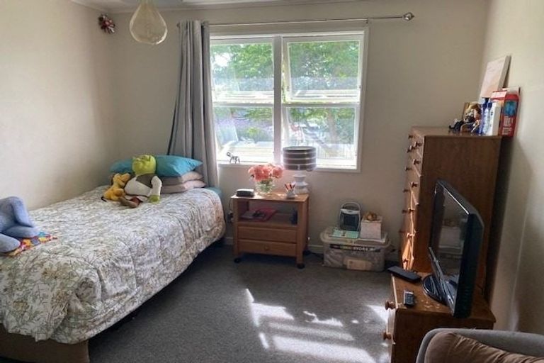 Photo of property in 21 Murphy Road, Taradale, Napier, 4112