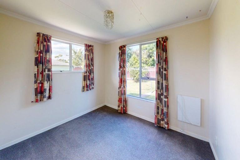Photo of property in 39 Robinson Crescent, Westbrook, Palmerston North, 4412