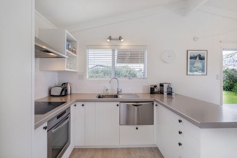 Photo of property in 1 Parsons Dell, Pauanui, Hikuai, 3579