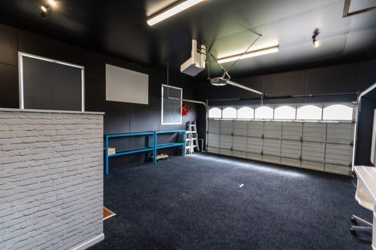 Photo of property in 78 Moeraki Road, Maoribank, Upper Hutt, 5018