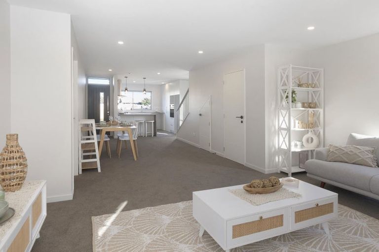 Photo of property in 15 Kakapo Lane, Redwood, 8051