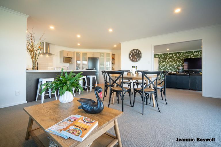 Photo of property in 12 Morocco Terrace, Kelvin Grove, Palmerston North, 4414