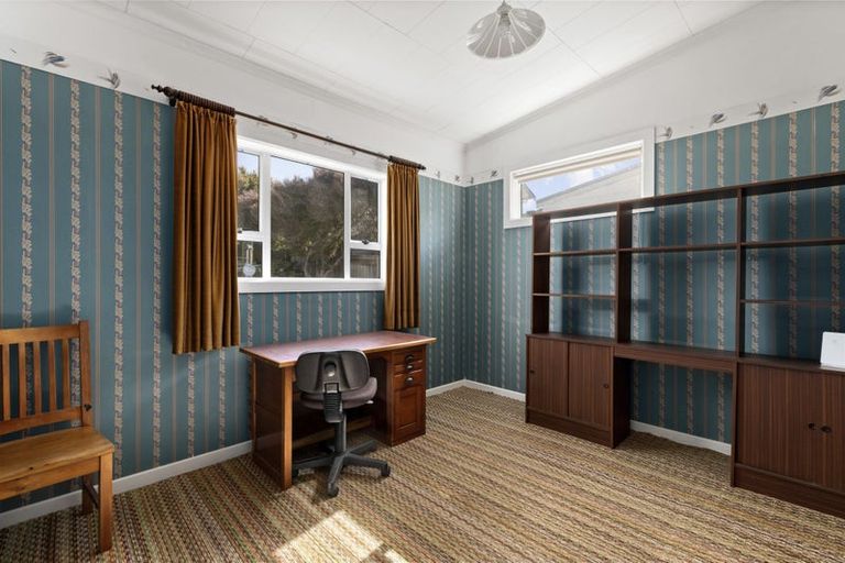 Photo of property in 52 Freyberg Street, Lyall Bay, Wellington, 6022