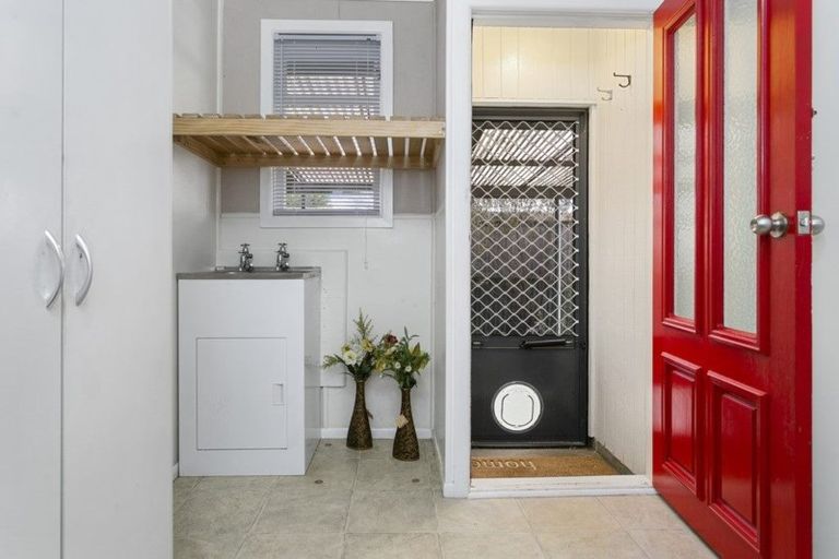 Photo of property in 13 Nevis Crescent, Tokoroa, 3420