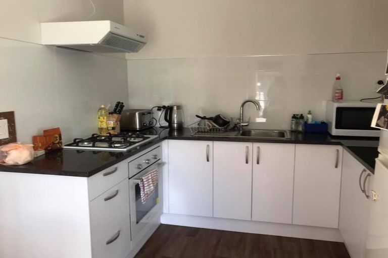 Photo of property in 8 Hill Road, Papatoetoe, Auckland, 2025