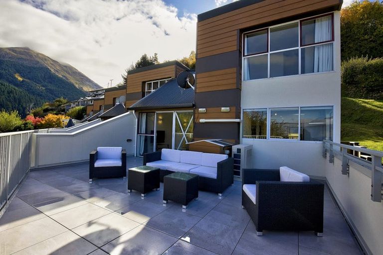 Photo of property in 5a Anderson Heights, Queenstown, 9300