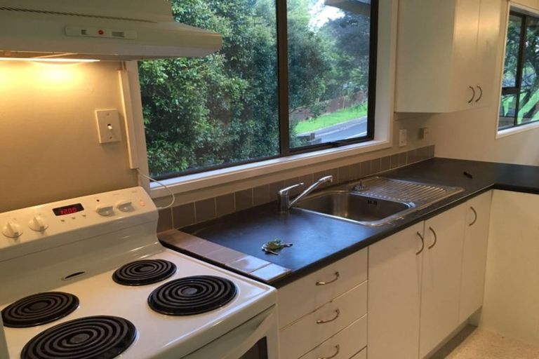 Photo of property in 96 Reynella Drive, Massey, Auckland, 0614