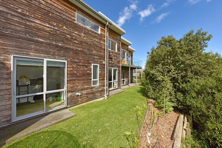 Photo of property in 21b Cornwall Road, Lyttelton, 8082