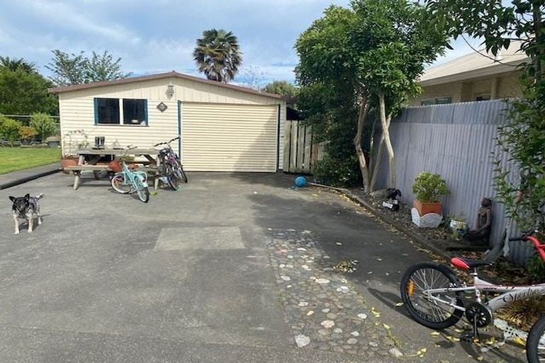 Photo of property in 21 Murphy Road, Taradale, Napier, 4112